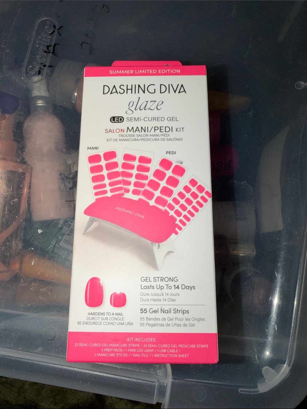 Dashing Diva Glaze Mani Pedi Kit w/ lamp